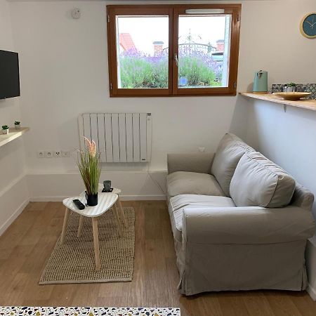 Logement A 20 Min De Paris Avec Parking Gratuit อูเบินน์ ภายนอก รูปภาพ