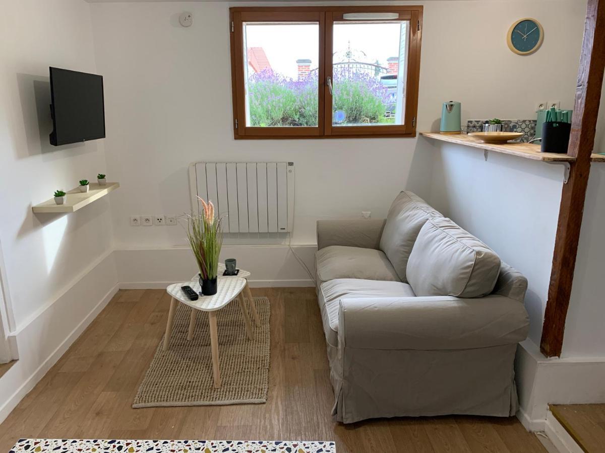 Logement A 20 Min De Paris Avec Parking Gratuit อูเบินน์ ภายนอก รูปภาพ